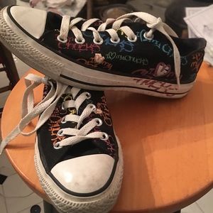 Black chuck Taylor converse